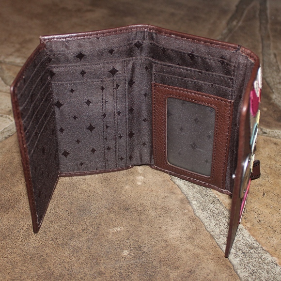 Fossil Marlow Appliqué Multifunction Wallet - Picture 6 of 6